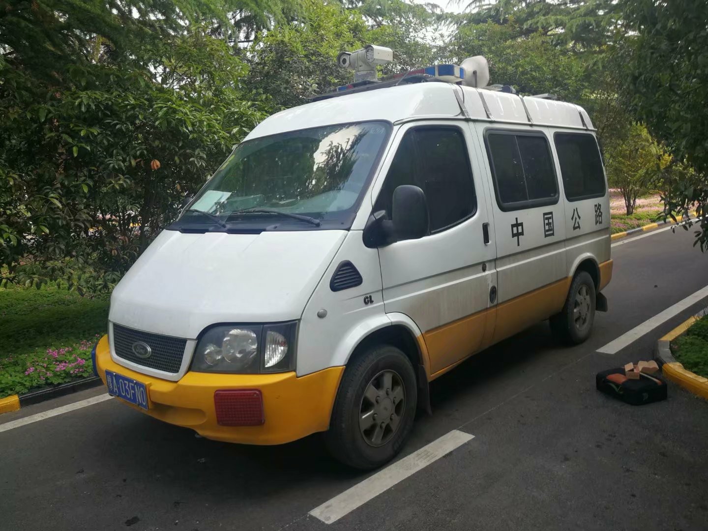 路政执法车安装gps定位系统-车载视频监控系统，加强车辆管理和路网管控